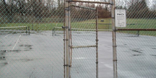tennis court fence